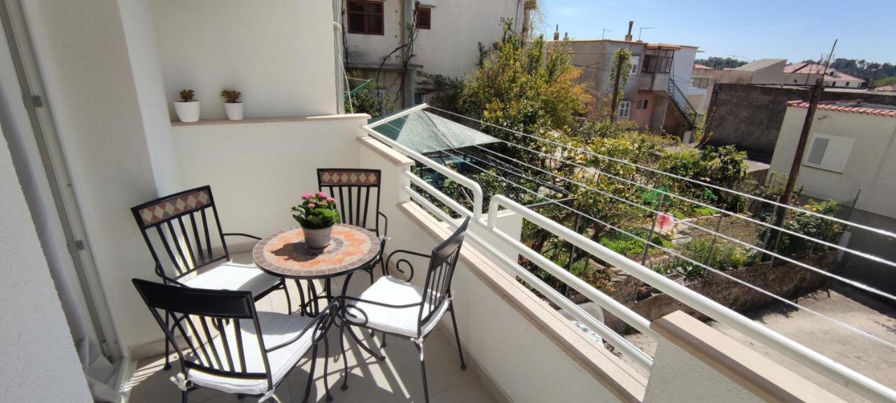 מאקרסקה Apartment Joy מראה חיצוני תמונה
