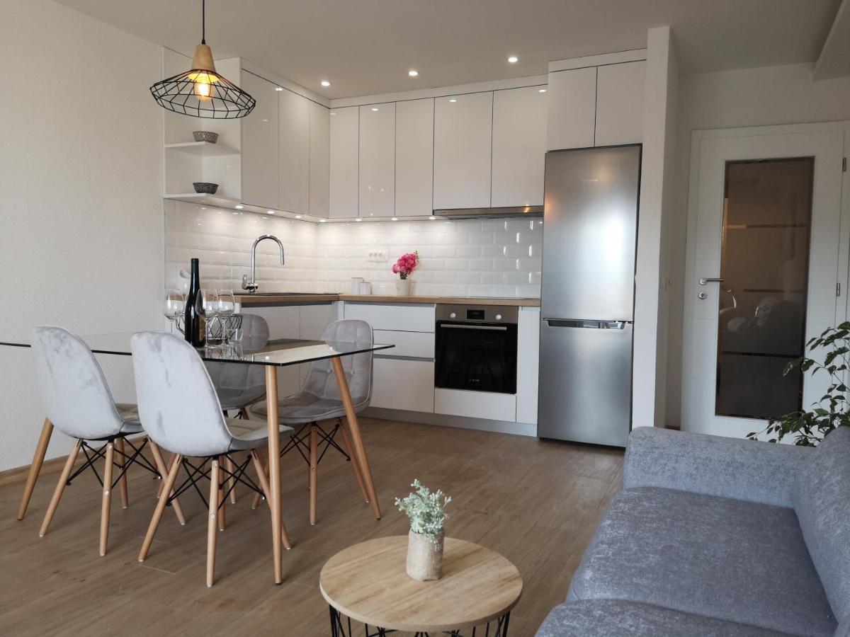 מאקרסקה Apartment Joy מראה חיצוני תמונה